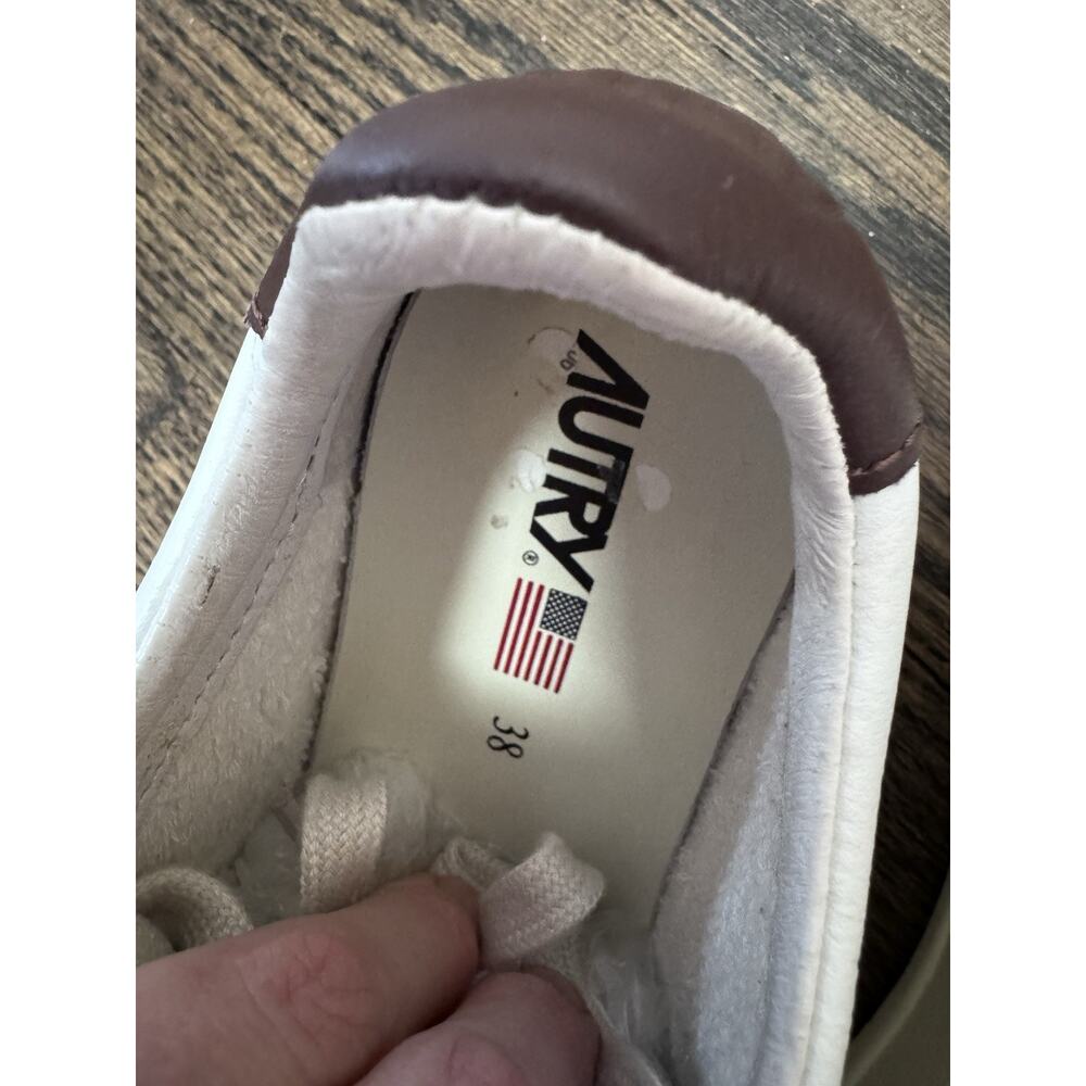 Autry Medalist Low Sneaker White Women's Sz 38 US Sz 8 $290 MSRP - Picture 8 of 16